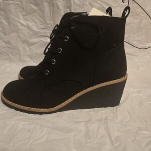 a.n.a Black Lace Up Wedge Boots 8M
